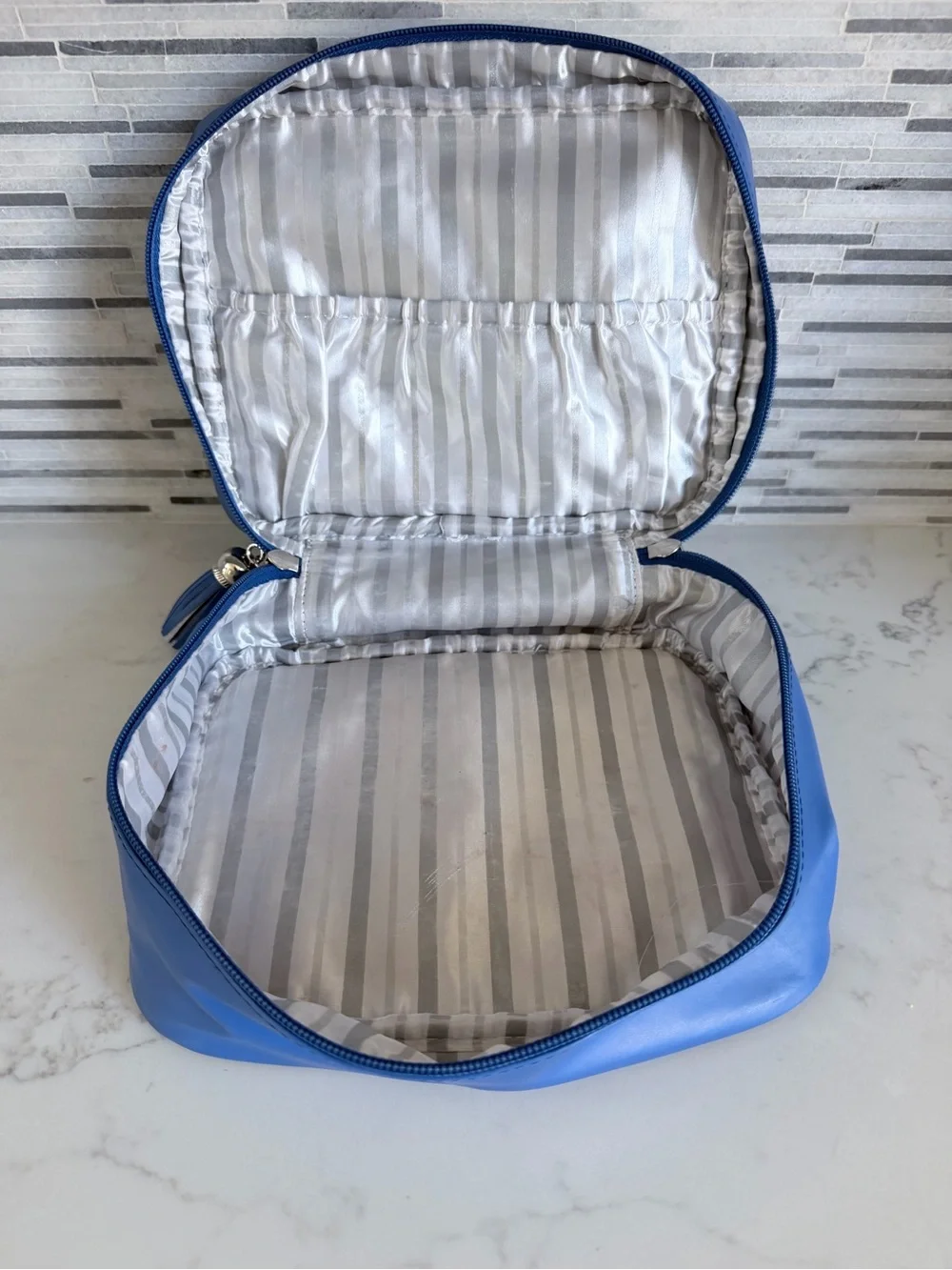 Blue Cosmetic Travel makeup bag Case with Tassel Zippers